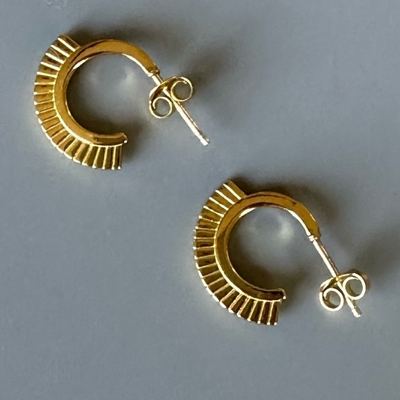 14k Gold Huggie Half Hoops - Picture 4 of 8